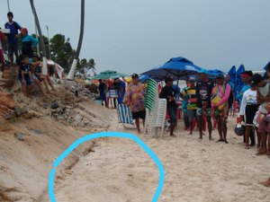 Corpo sem identificação é encontrado enterrado em praia do Francês 