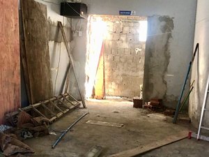 Fiscalização aponta problemas graves em unidade de saúde em reforma há quase dois anos em Maceió