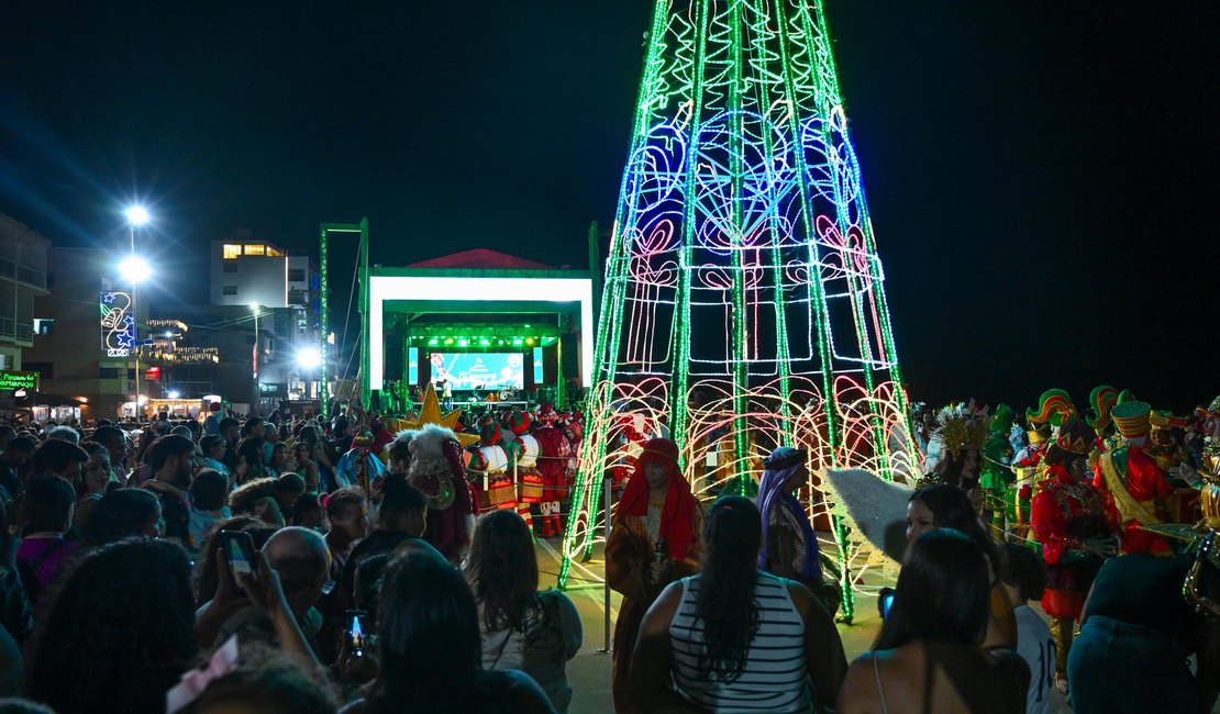 Maragogi brilha com a parada natalina de Luz, Amor e Renovação: Uma celebração inédita de cultura e emoção