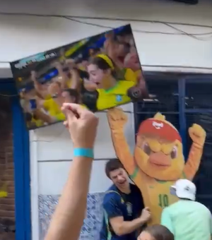 'Canarinho Pistola' derruba TV em bar do Leblon durante Brasil x Japão