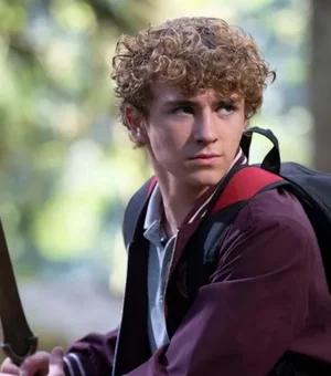 Ator de “Percy Jackson” expõe ameaças de morte contra colegas de escola