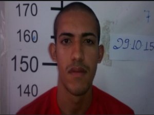 Reeducando se veste de mulher e foge pela porta da frente do Presídio de Segurança Máxima