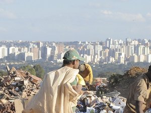 Lixos de grandes centros podem gerar energia elétrica para 100 milhões de brasileiros