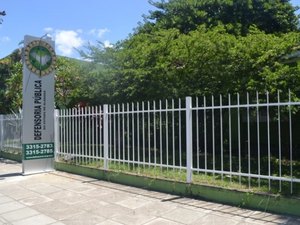 Júri absolve réu acusado de roubar loja e atirar em PM