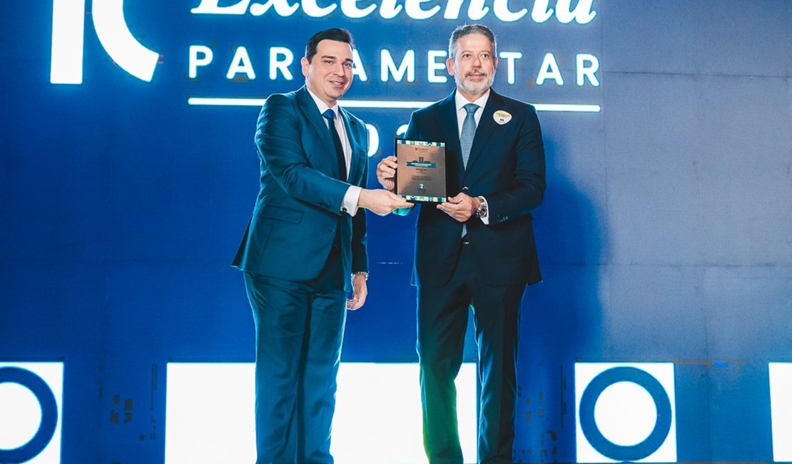 Considerado um dos políticos mais influentes do país, Arthur Lira recebe Prêmio Excelência Parlamentar 2025