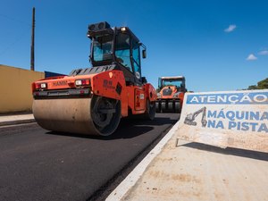 Obras de drenagem e pavimentação avançam na Santa Lúcia