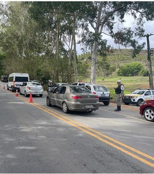 BPRv e 6º BPM fazem operação visando crimes de trânsito em Porto Calvo e Matriz de Camaragibe