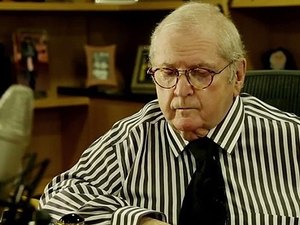 Jô Soares fala sobre reencontro com taxista que atropelou e matou sua mãe