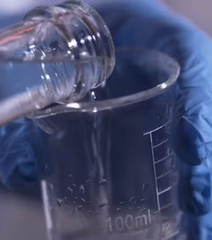 Sete pessoas são internadas com suspeita de intoxicação por metanol na Bahia