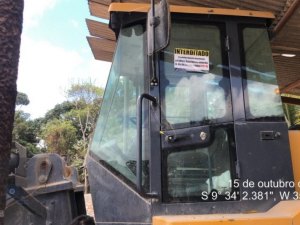 Empresa só poderá atuar após por fim em 'lixão' próximo a sistema de água