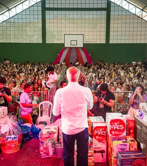 Com mais de 300 prêmios, Festa das Mães 2026 reúne multidão em Japaratinga