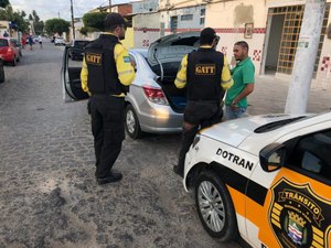 Fiscalização da SMTT remove veículos de transporte clandestinos