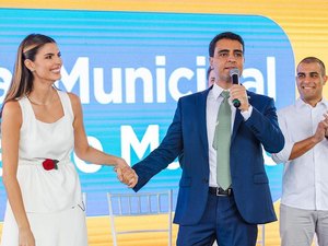 JHC planeja lançar sua esposa, Marina Cândia, nas eleições de 2026