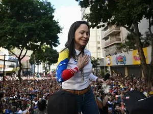 Violentamente interceptada: Oposição diz que Corina foi presa na Venezuela