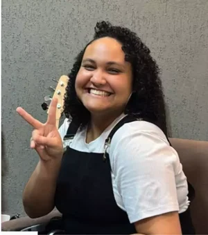 Cantora gospel morre após cair do brinquedo ‘minhocão’ em parque de diversão em MG