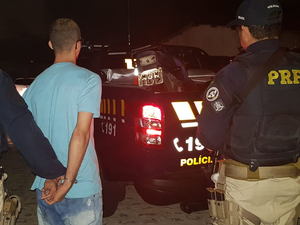 Homem é preso com moto adulterada na BR 104