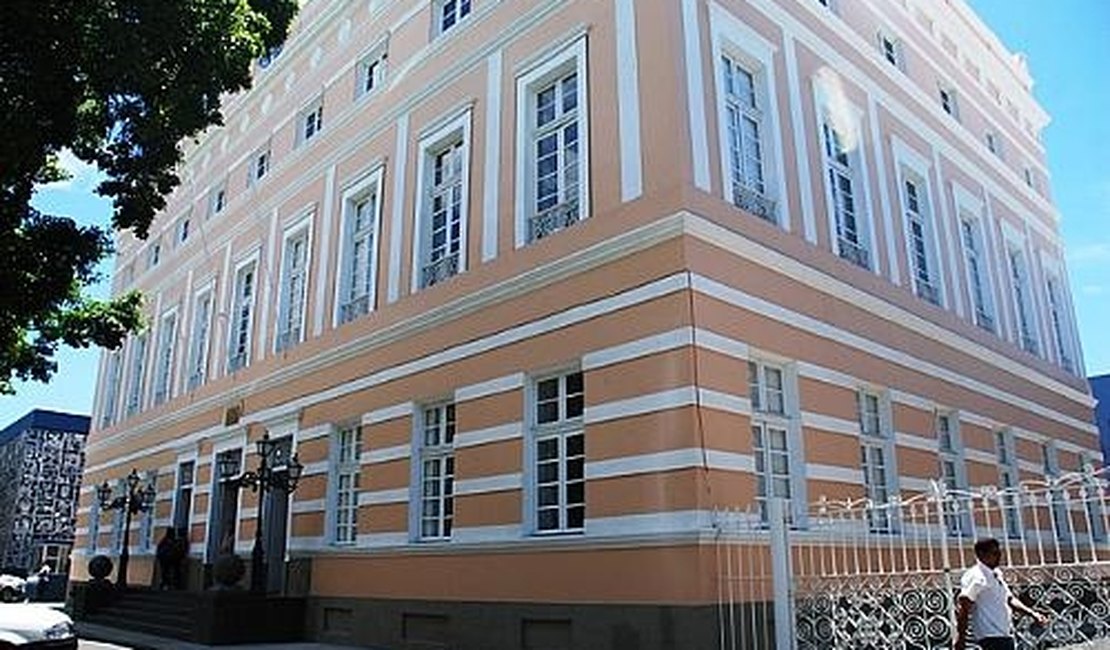 Maioria dos deputados aprova a criação de 120 cargos na Assembleia Legislativa