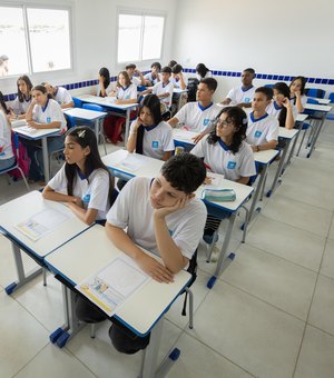 Estado convoca escolas para atuarem como novos polos do programa “Vem que Dá Tempo”