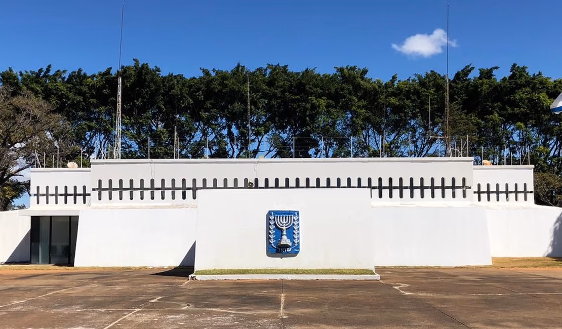 Israel fecha embaixada em Brasília e interrompe missões após ataque ao Irã