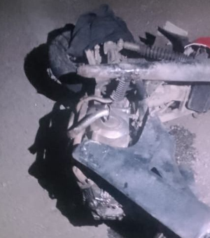 Acidente entre carro e moto deixa uma pessoa morta na BR-316 em Canapi