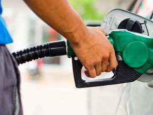 AGU recorre de nova liminar que suspendeu aumento de combustíveis no país