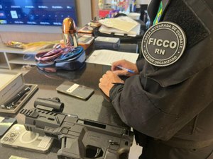 Operação contra organização criminosa cumpre mandados em AL, PE, RN e RO; advogada é presa