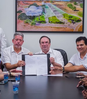 Luciano Barbosa e Arthur Lira assinam ordem de serviço para segunda etapa da marginal do Piauí