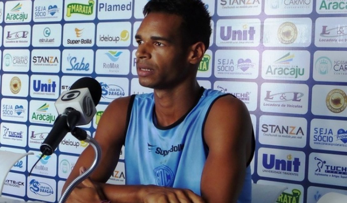 Zagueiro Valdo pode trocar confiança (SE) pelo Tupy (MG)