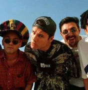 Mamonas Assassinas: veja antes e depois de jaqueta encontrada com Dinho