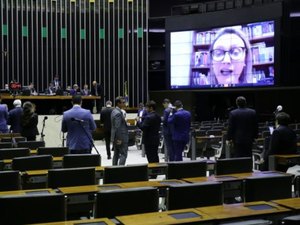 Câmara aprova projeto de telemedicina em primeira sessão virtual