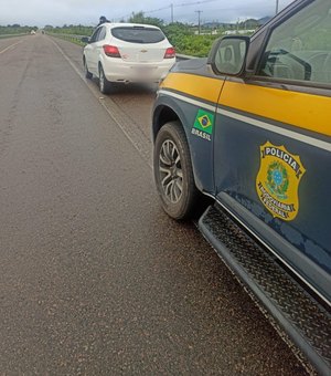 Veículo roubado na Bahia é recuperado pela PRF em Santana do Ipanema no Sertão de Alagoas