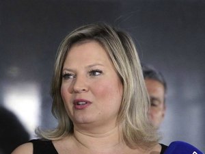 Eduardo Bolsonaro é destituído da liderança do PSL; Joice assume o posto