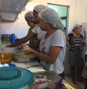 Estudantes do Jacintinho aprendem sobre reaproveitamento de alimentos