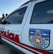 Motociclista é preso com cocaína ao tentar fugir de abordagem no Jacintinho