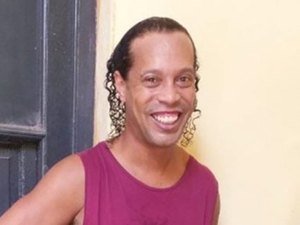 Ronaldinho Gaúcho é cobrado em mais de R$ 70 mil na Justiça