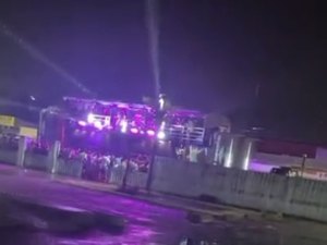 Trio elétrico de vereador em frente à igreja evangélica gera polêmica no Benedito Bentes