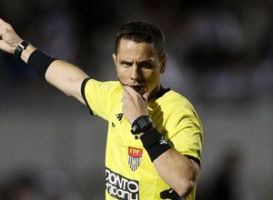 Arbitragem paulista, com VAR, comanda o duelo entre ASA e Pouso Alegre