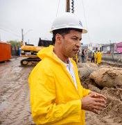Obra do Renasce Salgadinho avança com instalação de 4 mil placas de concreto