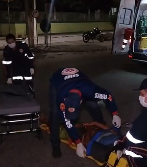 Motociclista fica ferido após colidir com caminhão na AL-220