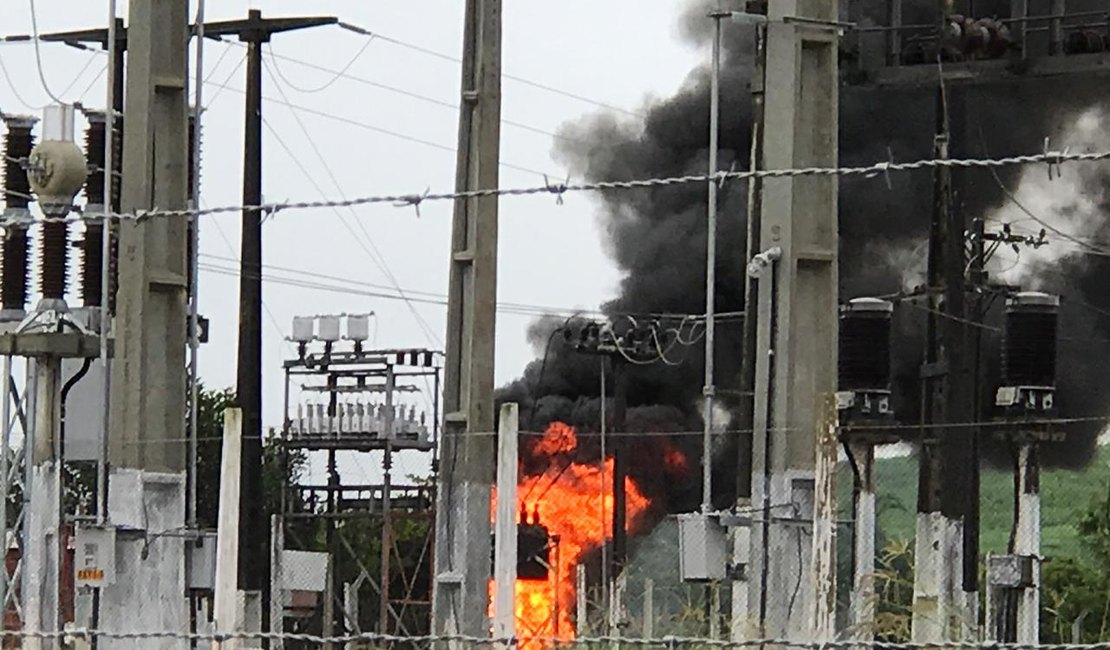 Equipamento da estação da Eletrobras incendeia em Porto Calvo 