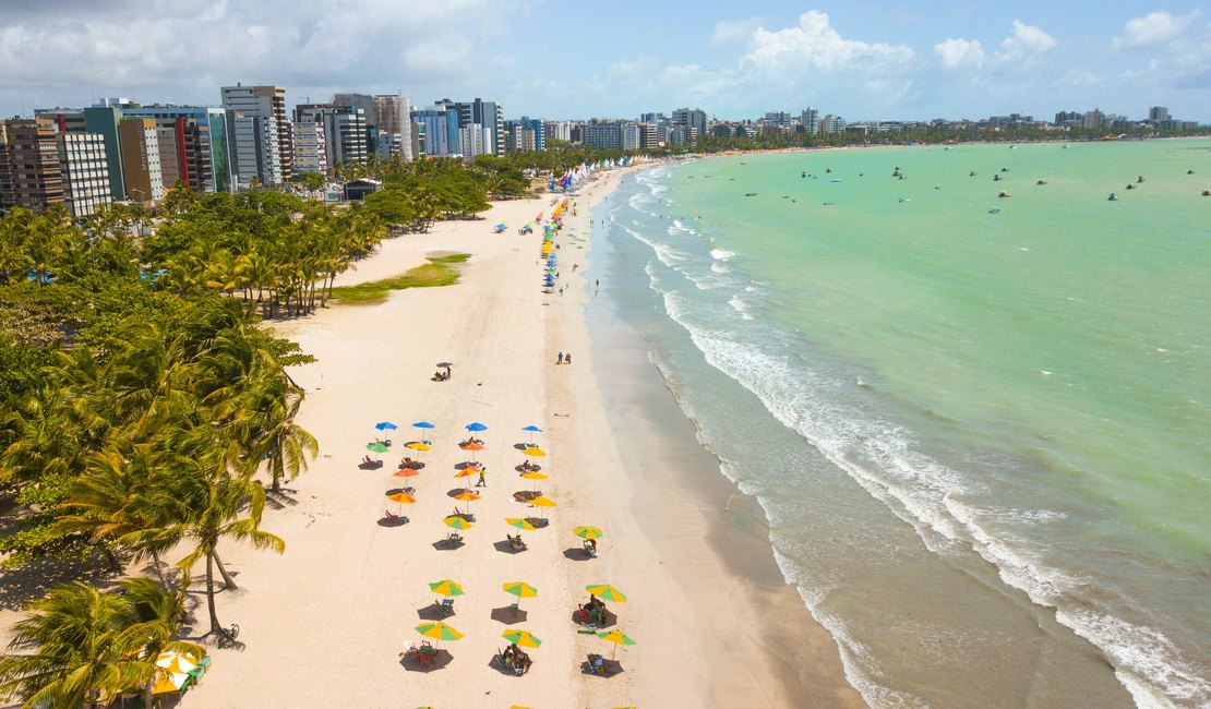 Maceió aparece entre destinos mais procurados para feriados, aponta KAYAK