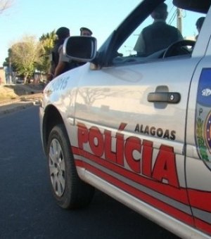 Jovem é preso em flagrante com arma de fabricação caseira na Região Metropolitana