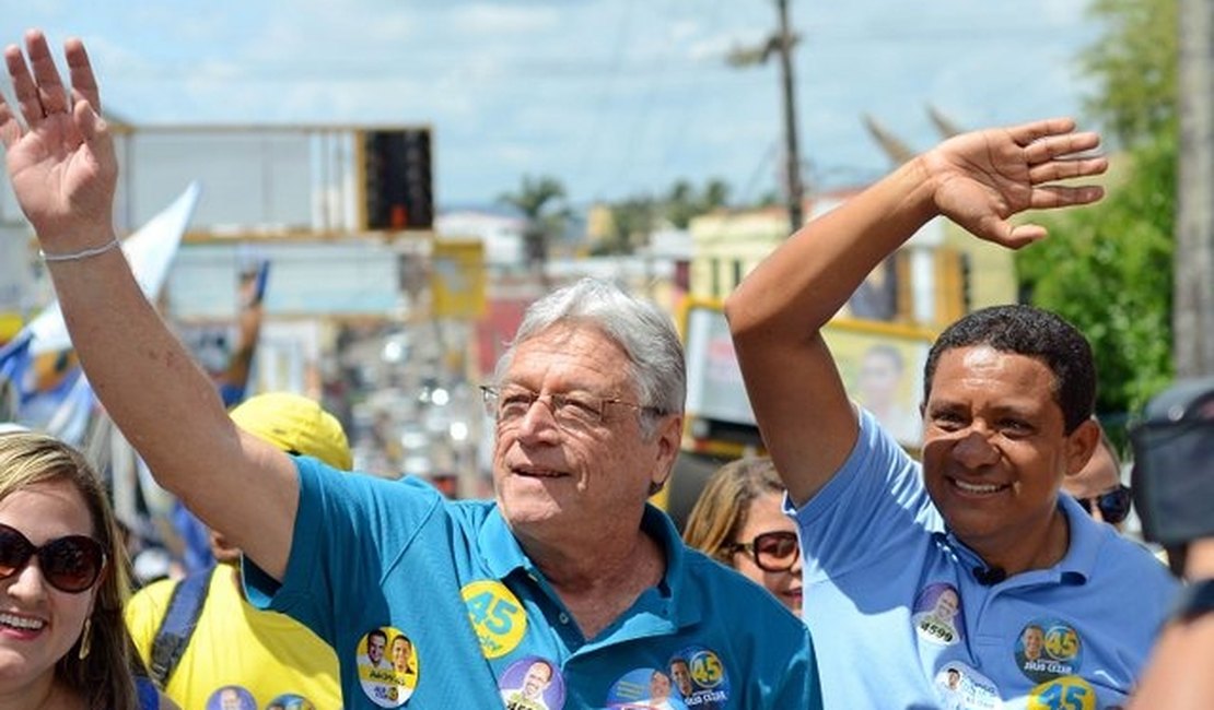 Teotonio resolve aparecer em caminhada de Julio Cezar