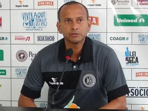 CSE anuncia volta do técnico Jaelson Marcelino