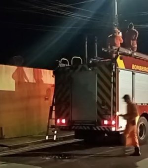 Incêndio se espalha por área de vegetação em conjunto de Arapiraca