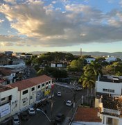 Mulher saca auxílio-doença mas é abordada por criminosos e tem R$1.500 roubados