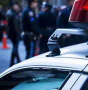 Criança liga para a polícia e mãe é presa por crime cruel no Texas