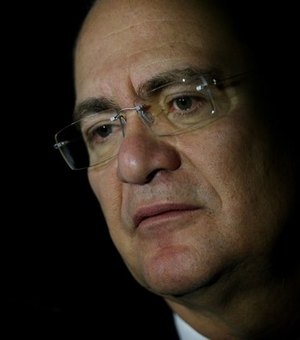 Ministros do STF participam de julgamento que definirá se Renan Calheiros vira réu ou não