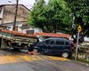 Caminhão perde força na subida de ladeira e atinge veículo em Joaquim Gomes