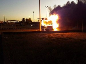 Polícia prende 13 suspeitos de incendiar ônibus no Rio Grande do Norte